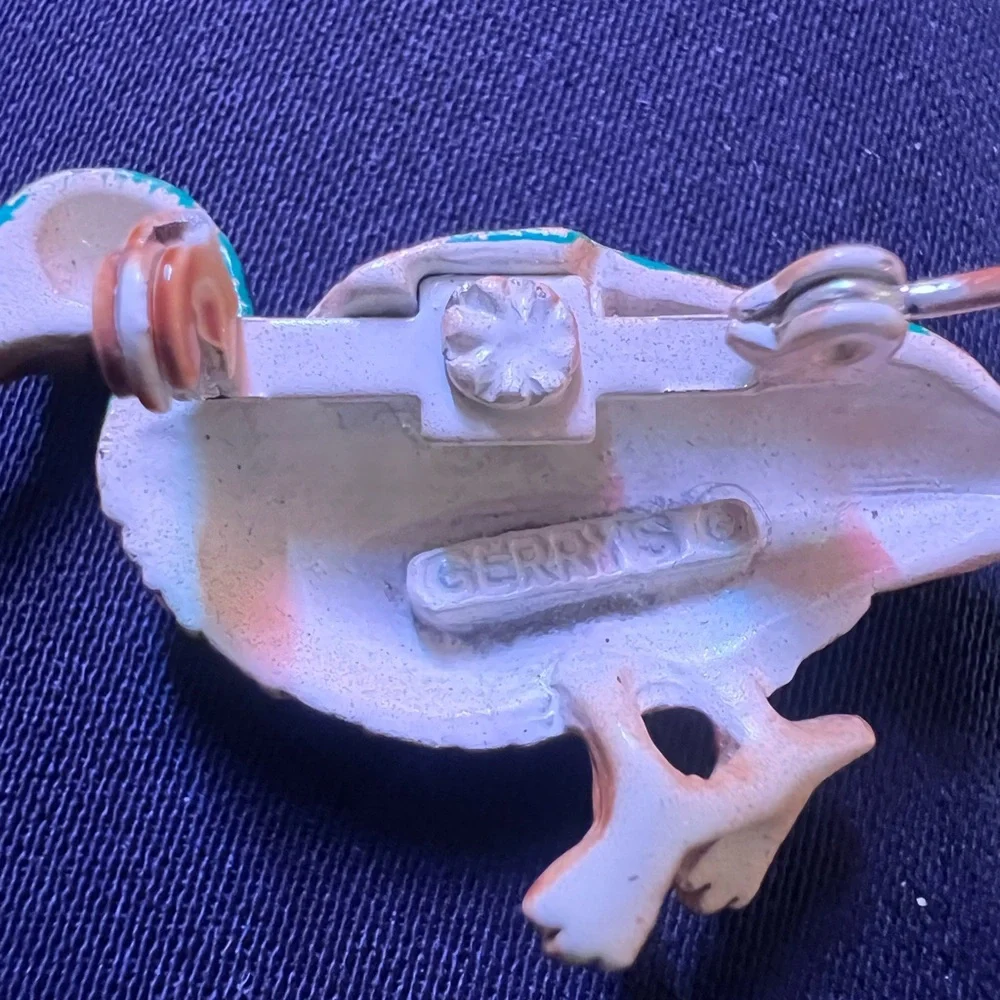 2Pc Gerry’s Small Duck Brooches GUC!